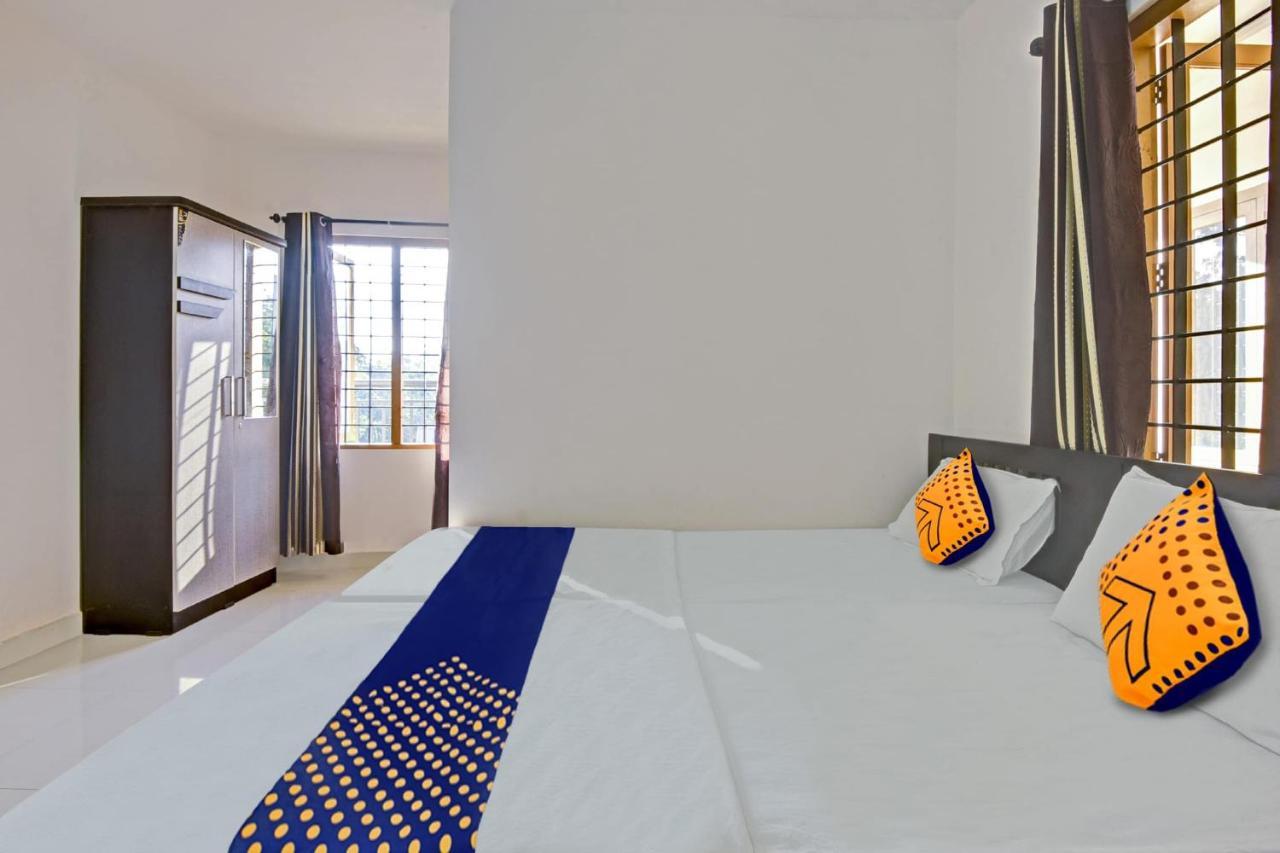 Hotel O Royal Residency Erattupetta Buitenkant foto