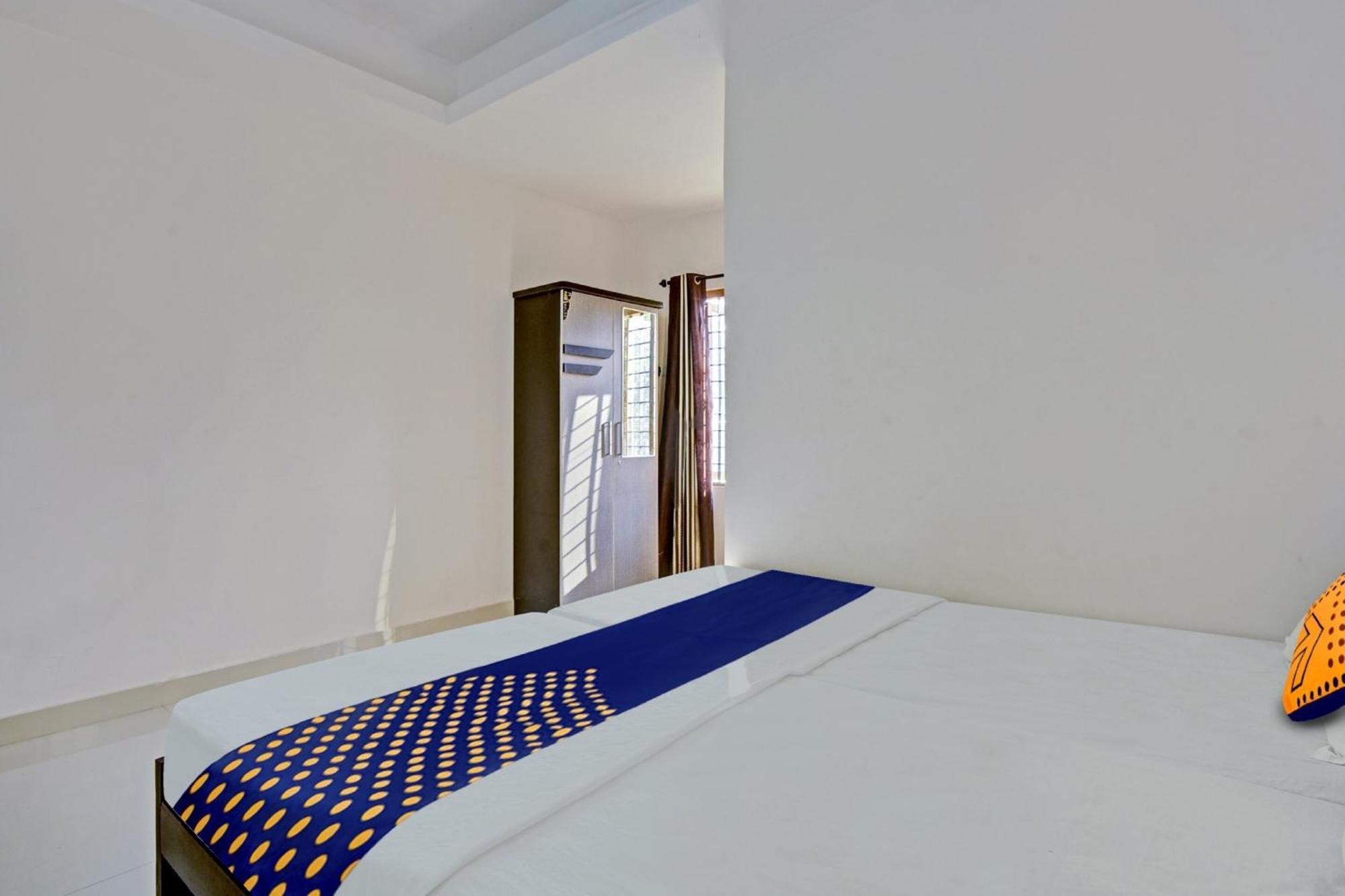 Hotel O Royal Residency Erattupetta Buitenkant foto